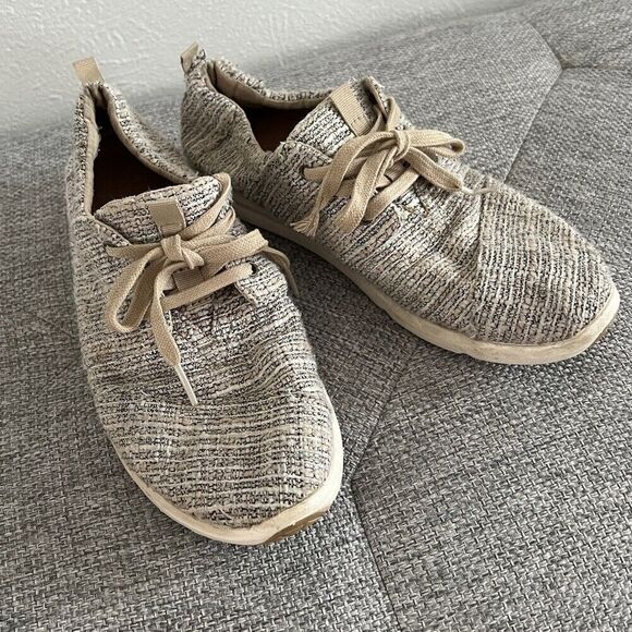 TOMS Womens classic lace up canvas shoes light grey texture knit sneakers size 8 - Picture 10 of 10